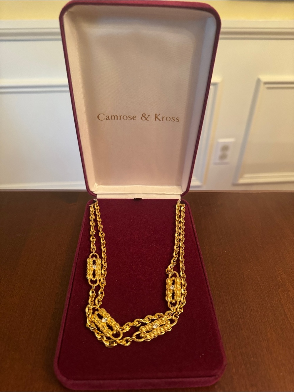 Camrose & Kross Gold-Jackie Kennedy Reproduction Necklace - Picture 3 of 5